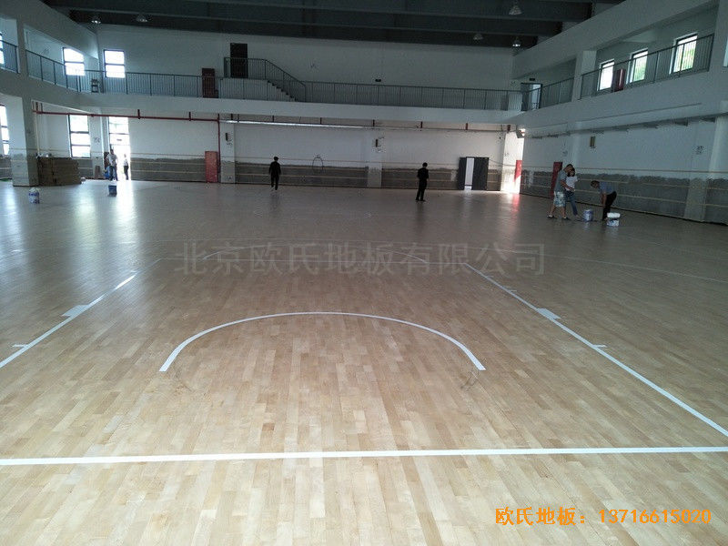 上海嘉定婁唐學?；@球館體育地板施工案例4